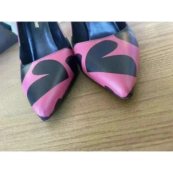 Saint Laurent YSL Pumps Big Heart Paris Pointed Toe Stiletto Leather Heels 37 7 - Picture 4 of 10